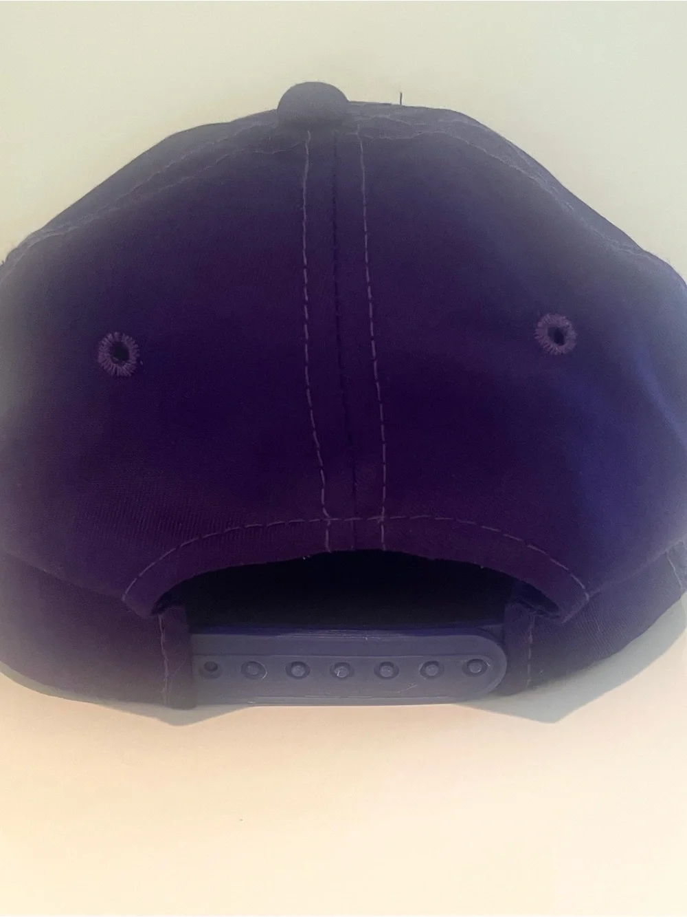 Rare Vintage 1993 RED GROOMS Ruckus Taxi Cab Purple Hat- NYC Exhibition - New